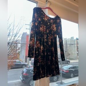 Super cute velvet floral dress